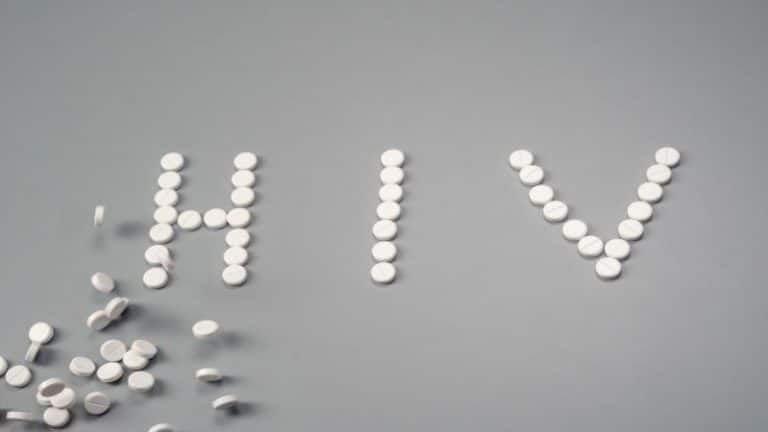 HIV 21